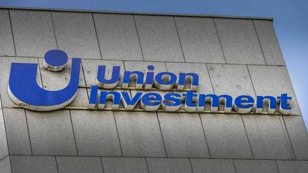 Schimmel, Gerüste, Funkstille – Wie Deutschlands Vorzeige-Wohnfonds seine Mieter und Anleger verprellt